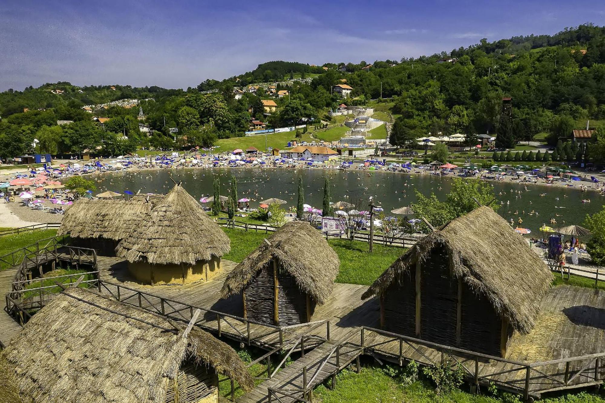 Park Lake Suite Tuzla Esterno foto
